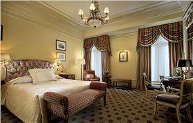 星級(jí)酒店窗簾怎么選？酒店用什么窗簾？