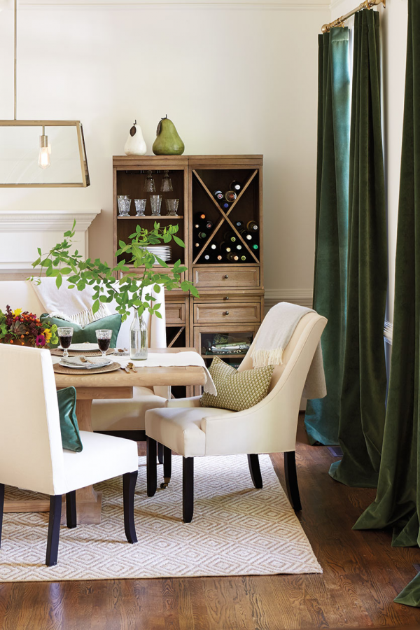 如何用窗簾來改變房間的色彩？