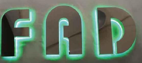 深度解析不銹鋼發(fā)光字和不銹鋼字使用的材質(zhì)